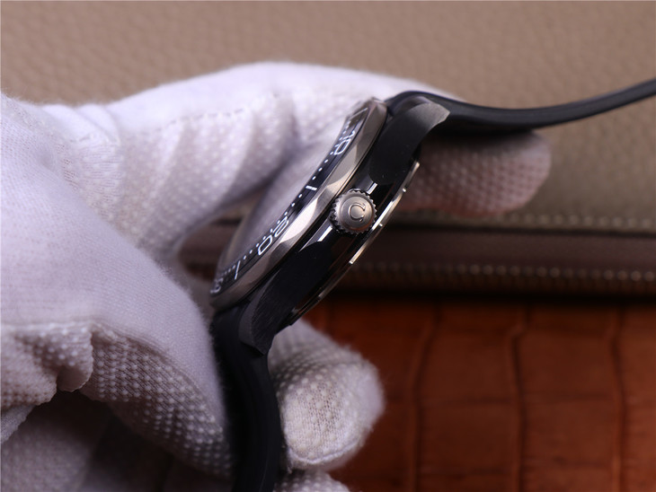 VS新‌品歐米茄 海馬​300M 210.92.44.20.01.001-高仿錶