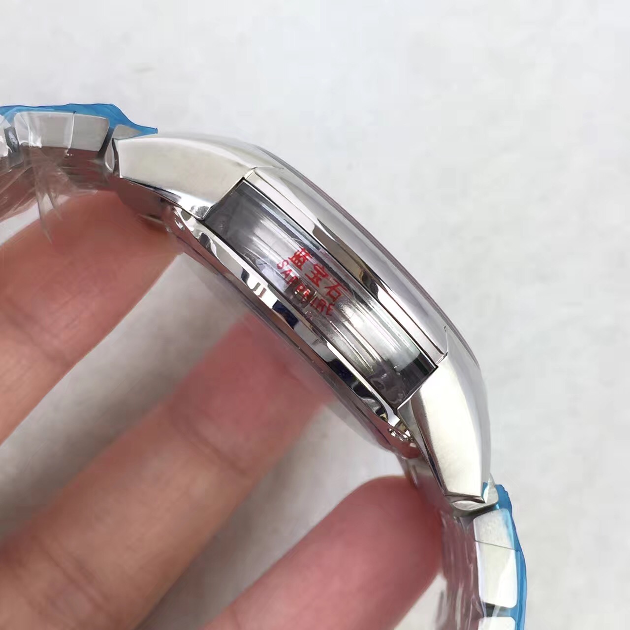 V6廠復刻歐米茄蝶飛繫列431.30.41.21.02.001一比一機械男錶側透-高仿錶