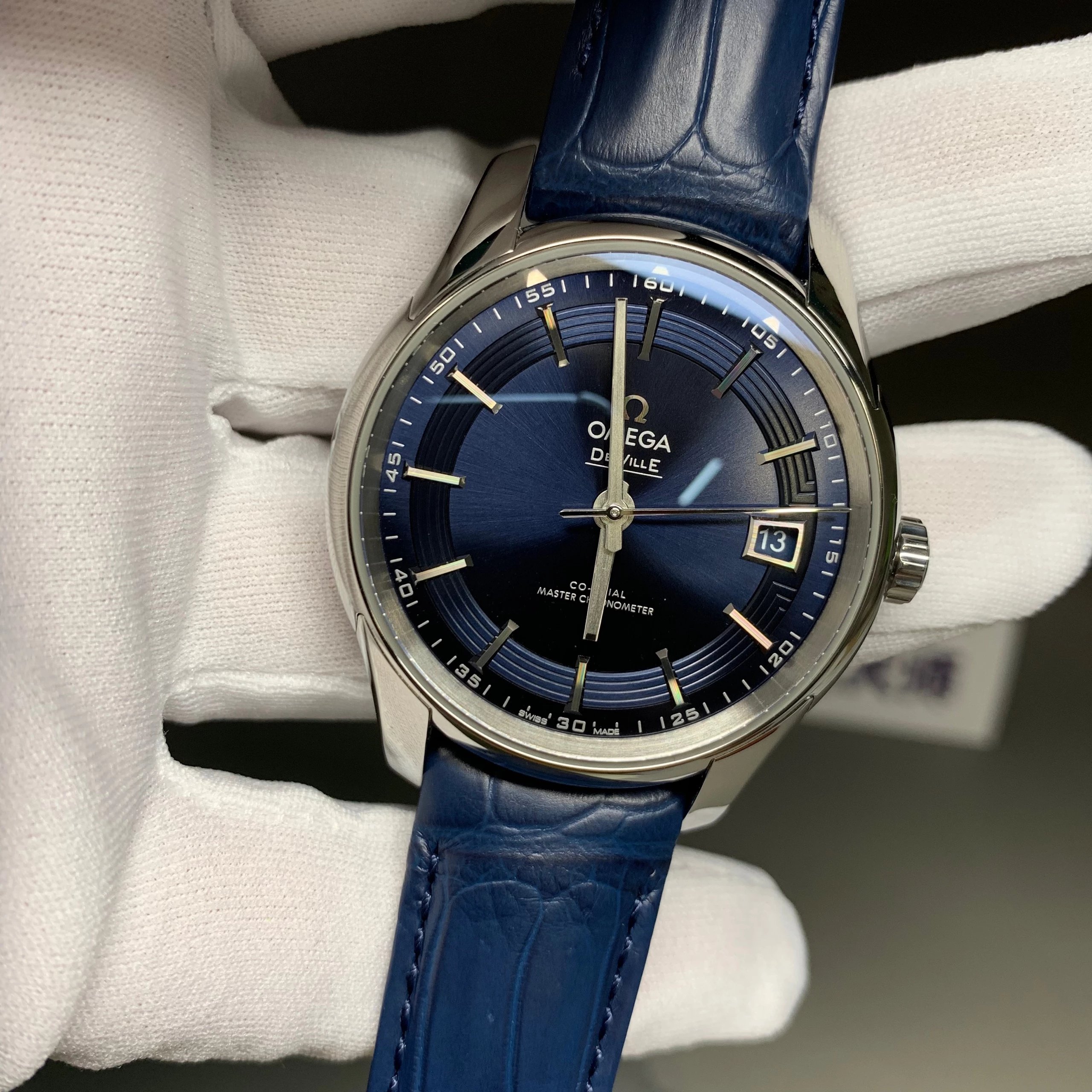 s廠歐米茄蝶飛繫列433.33.41.21.03.001明亮之藍鱷魚皮男士機械錶最好的版本-高仿錶