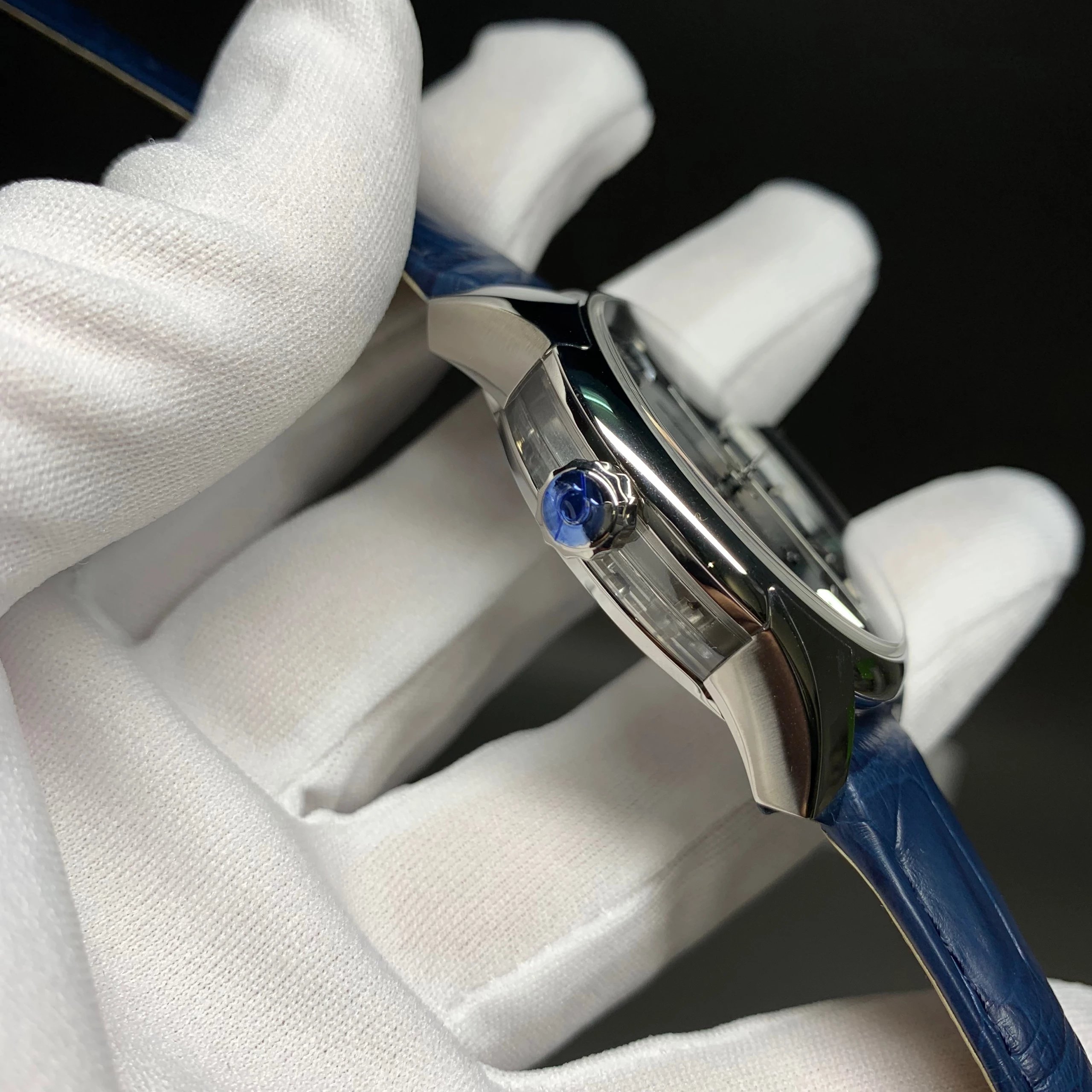 s廠歐米茄蝶飛繫列433.33.41.21.03.001明亮之藍鱷魚皮男士機械錶最好的版本-高仿錶