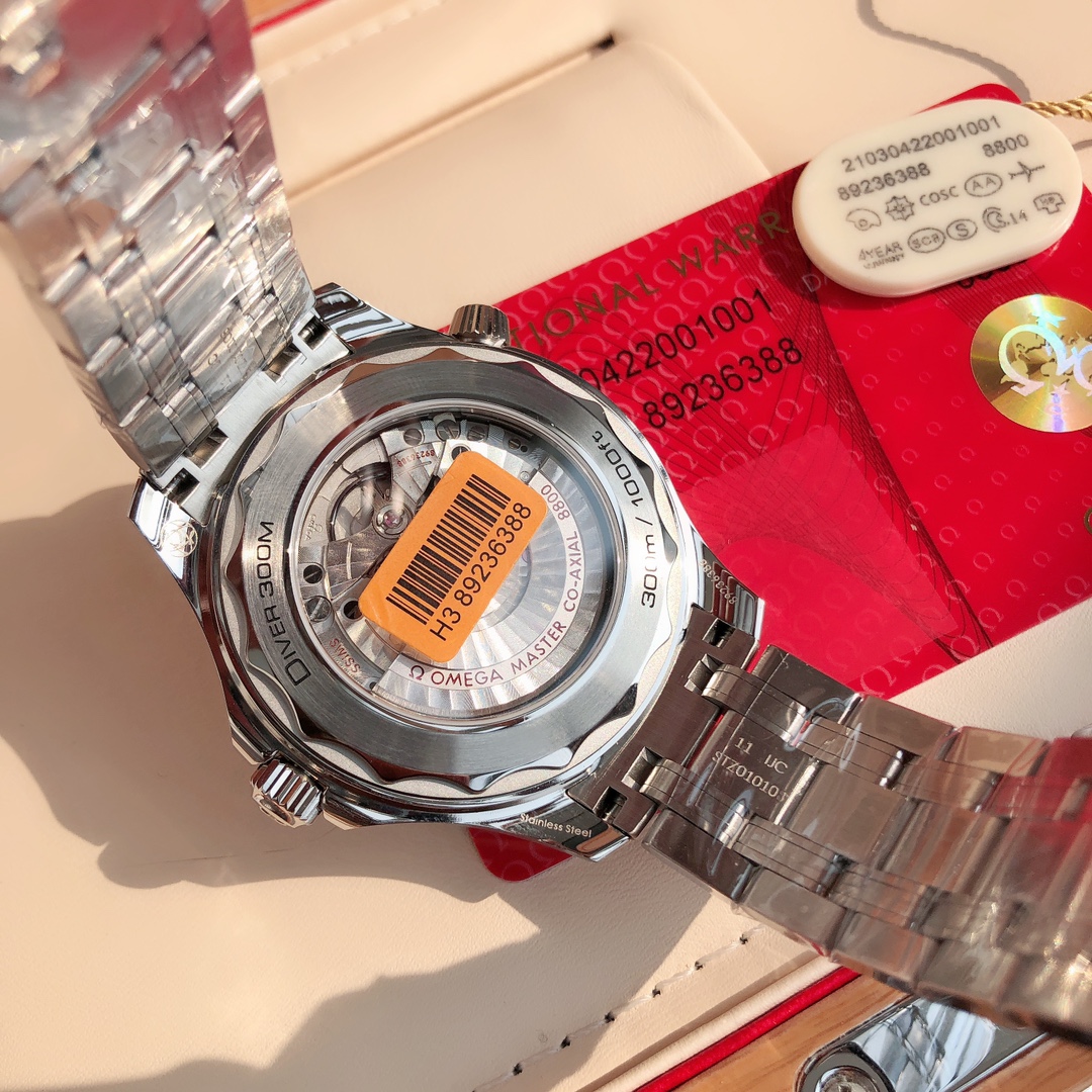 OMEGA歐米茄高仿錶新款綠馬海洋宇宙300m同軸至臻天文臺42mm潛水錶-高仿錶