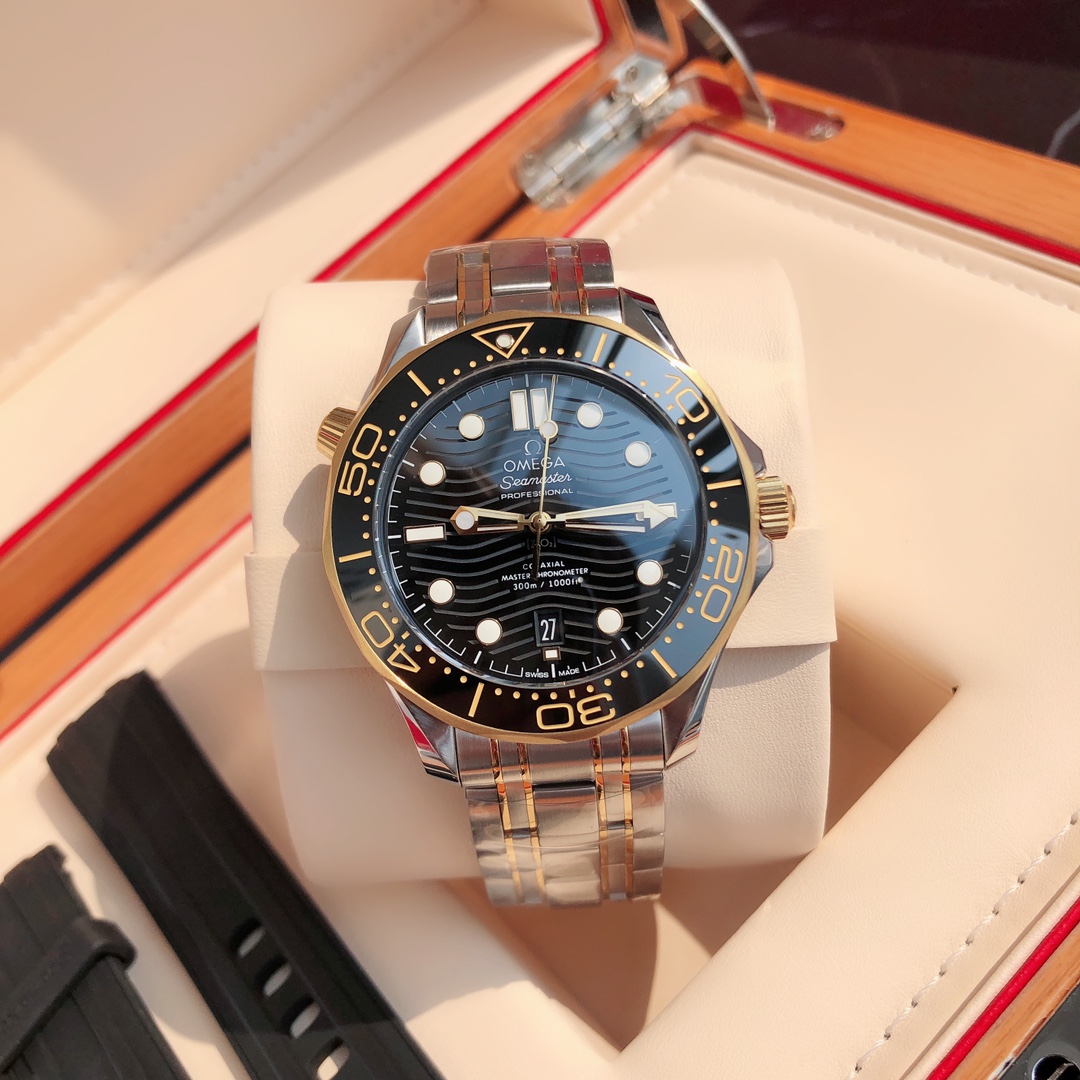 勞力士頂級版本高仿錶搭載獨有的原版一致8800機械機芯-高仿錶