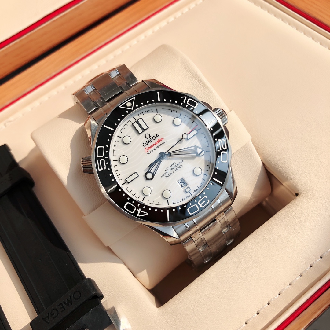 OMEGA歐米茄復刻錶海馬繫列海洋宇宙300m同軸·至臻天文臺42mm潛水錶-高仿錶