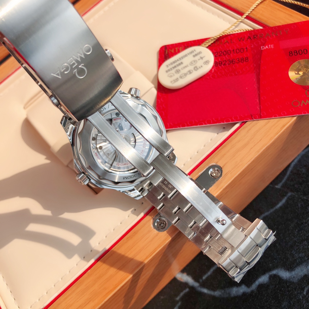 OMEGA歐米茄復刻錶海馬繫列海洋宇宙300m同軸·至臻天文臺42mm潛水錶-高仿錶