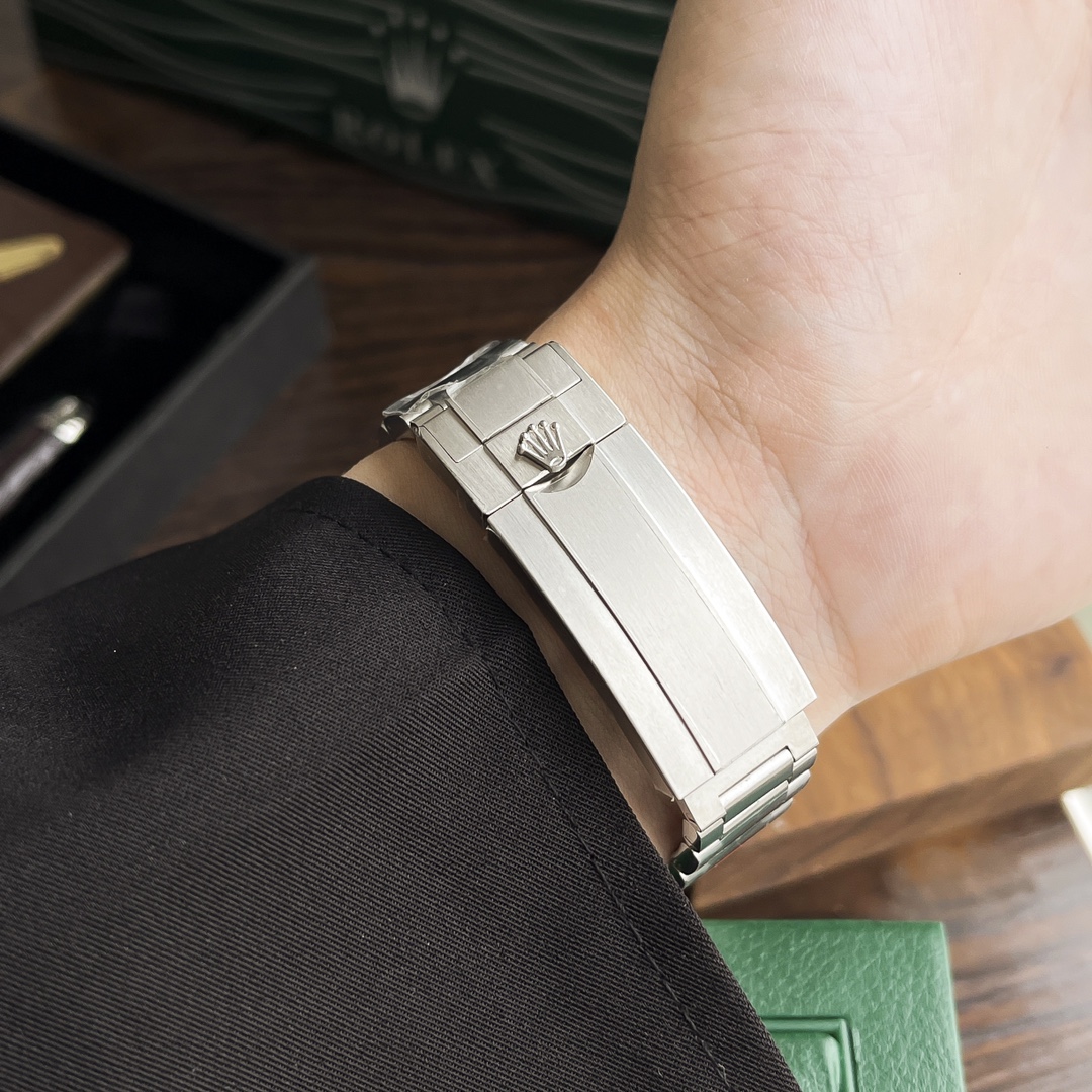 勞力士頂級復刻錶黑水鬼繫列不拆開看機芯外觀看來跟原裝一致-高仿錶 勞力士頂級復刻錶黑水鬼繫列不拆開看機芯外觀看來跟原裝一致-高仿錶