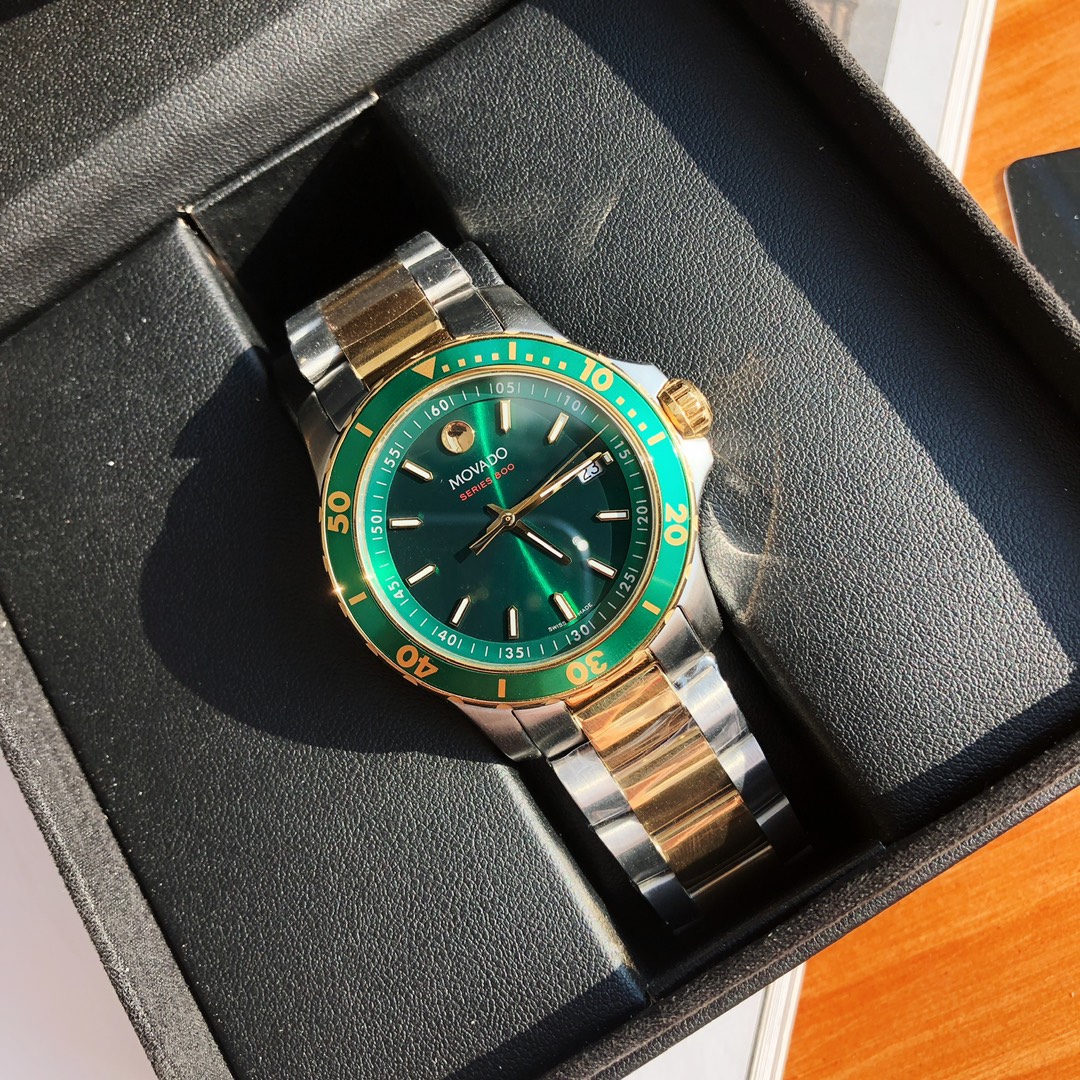 愛因斯坦鐘愛的品牌Movado Series800石英潛水夜光復刻腕錶-高仿錶