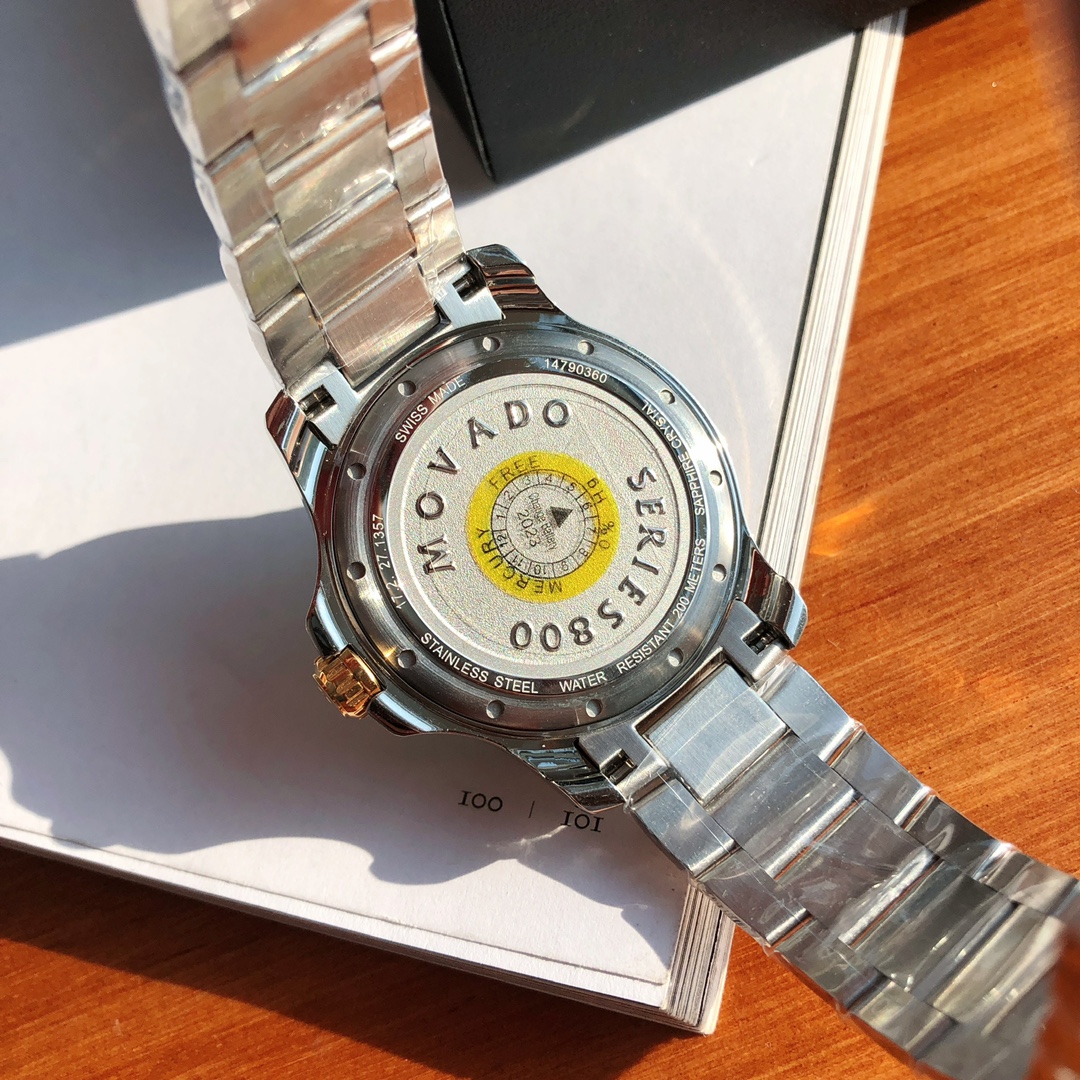 愛因斯坦鐘愛的品牌Movado Series800石英潛水夜光復刻腕錶-高仿錶