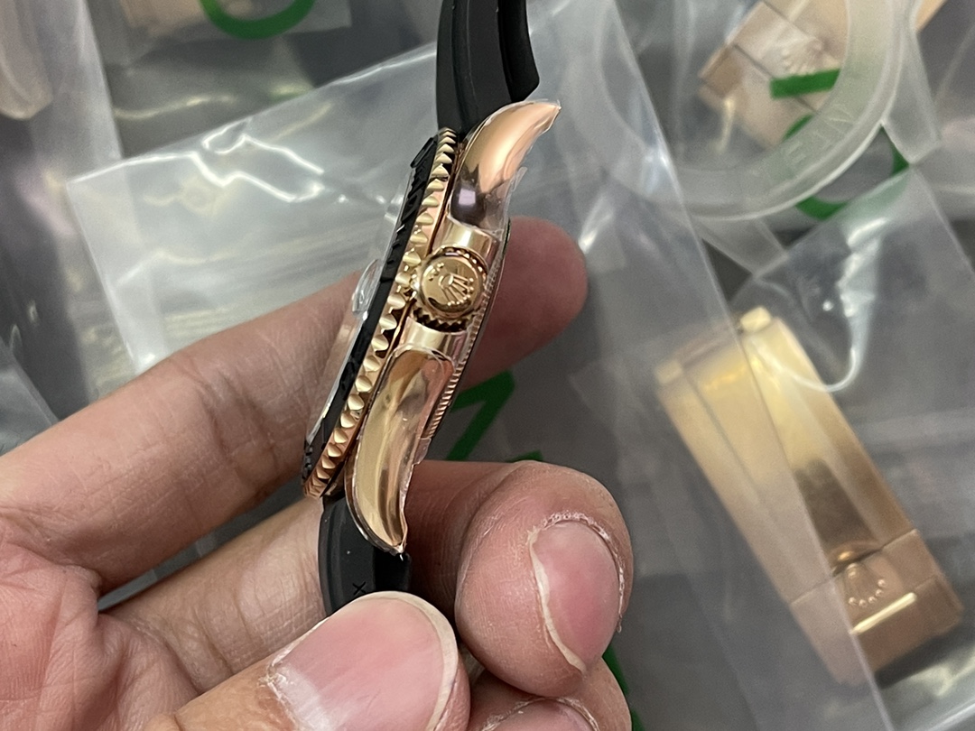 Clean廠 C廠 勞力士 金遊艇40mm頂級高仿錶-高仿錶